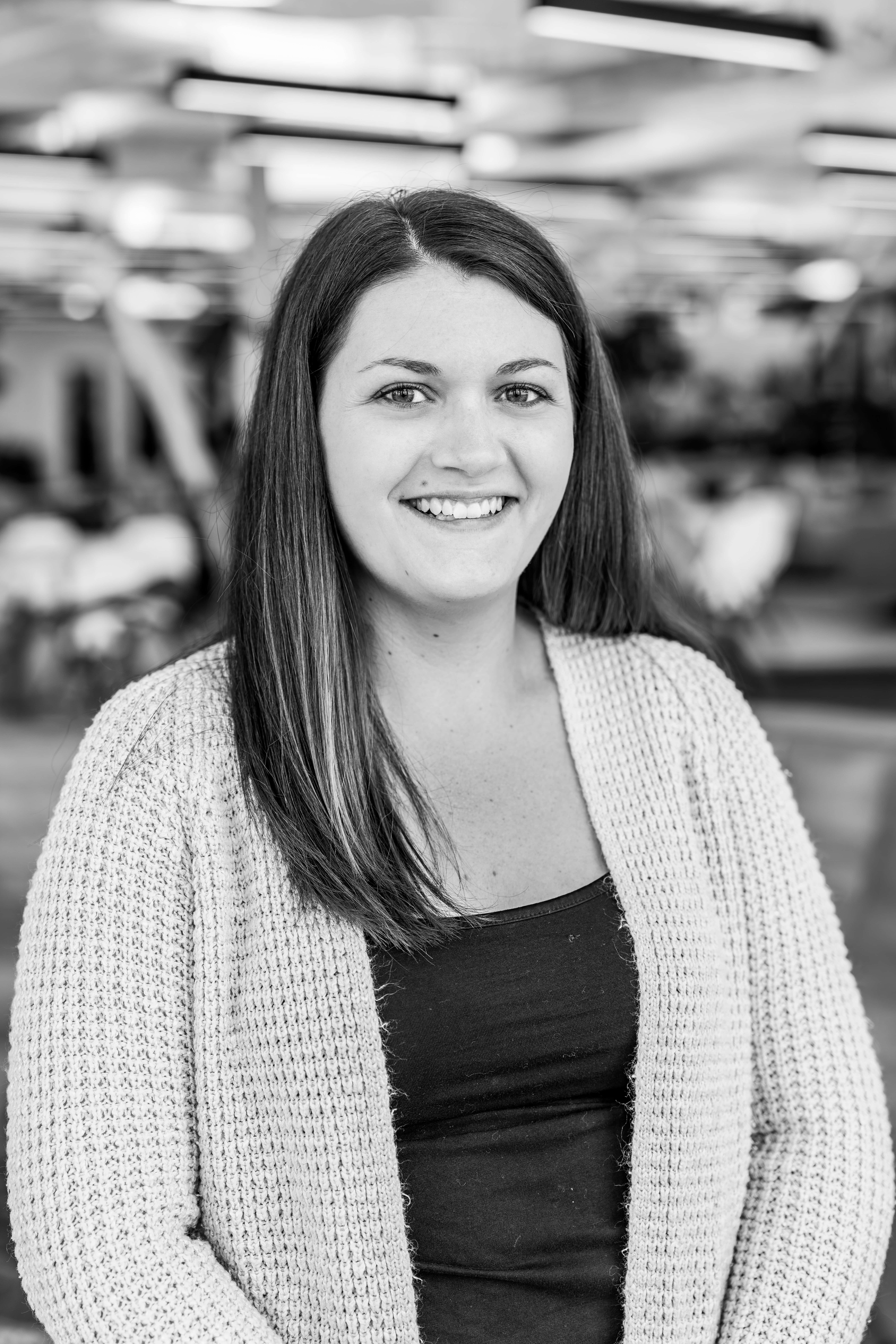 Headshot of Samantha Apfel
